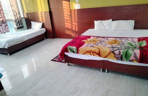 Islampur Hotel | Hotel Oasis Palace