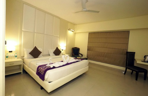 Gopalbari Hotel | Hotel Om Tower & Revolving Restaurant