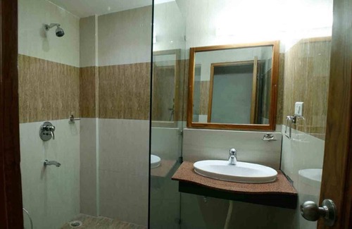 Dehradun Hotel | Hotel Padmini Palace