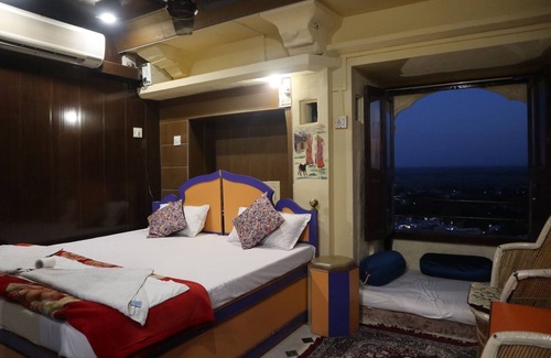 Amar Sagar Pol Hotel | Hotel Paradise