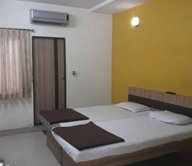 Daulatabad Hotel | Hotel Pariwar