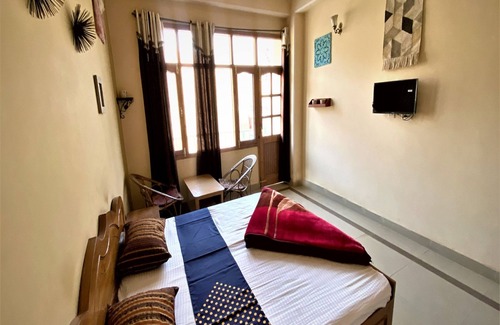 Kotkhai Hotel | Hotel Parv