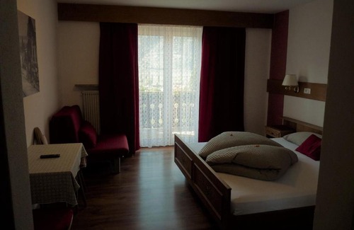 Vezzano Hotel | Hotel Pension Vetzanerhof