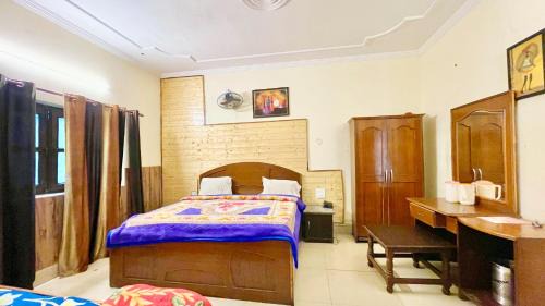 The Mall Road Hotel | HOTEL PREMIUM U P Near Mall Road - Restaurant And Private Parking Facilities - Hygiene & Luxuary Room - A Top Rated Premium Hotel In Mussooire