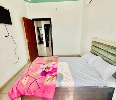 Shahpura Hotel | Hotel Prince Cafe & Restaurant