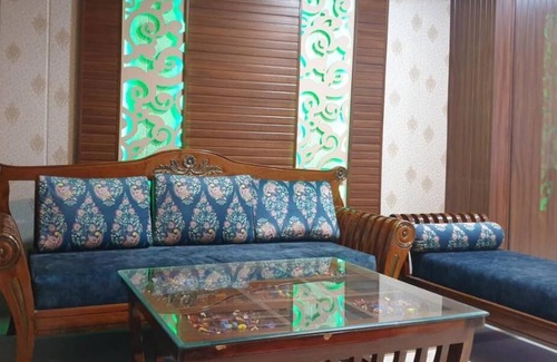 Pithoragarh Hotel | Hotel Pushpanjali