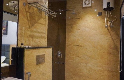 Bolangir Hotel | Hotel Radhika Regency