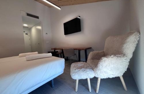 Alcubilla de las Penas Hotel | Hotel Radona