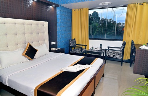 Sahibganj Hotel | Hotel Rajhans International