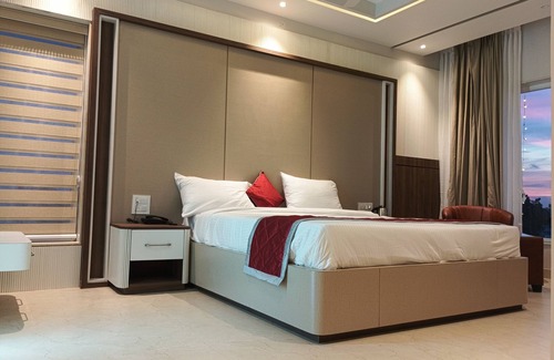 Vijayapura Hotel | HOTEL RAMKRISHNA PALACE