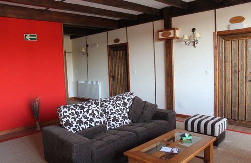 Santa Cruz de la Salceda Hotel | Hotel Restaurante Rural Las Baronas