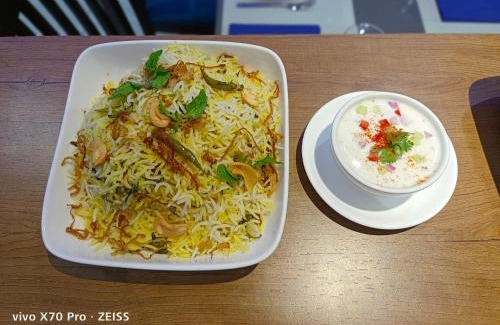 Silvassa Hotel | Hotel Red Chillee Restro