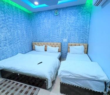Varanasi Nagar Nigam Hotel | Hotel Red Gold