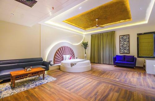 Dhaulpur Hotel | Hotel Red Stone