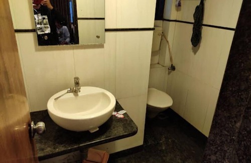 J B Nagar Hotel | Hotel Regal Inn