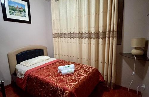 La Victoria Hotel | Hotel Residencial Los Tres Pinos