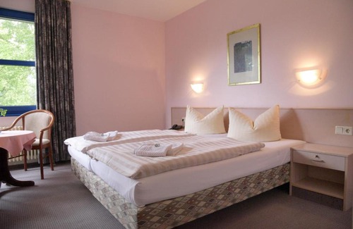 Tiefensee Hotel | HOTEL-RESTAURANT-SPITZKRUG