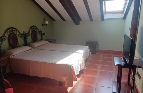 Nava del Rey Hotel | Hotel Restaurante Doña Elvira