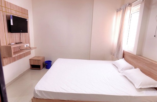 Marhi Hotel | Hotel Rewa Regency