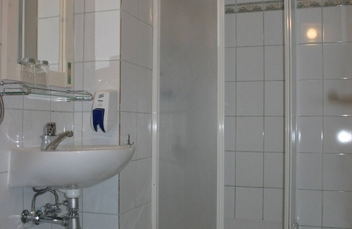 Delnice Hotel | Hotel Risnjak