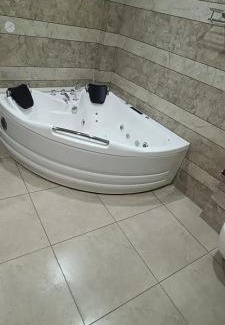 Bajaura Bed & Breakfast | HOTEL ROSHAN REGENCY By seraj heritage