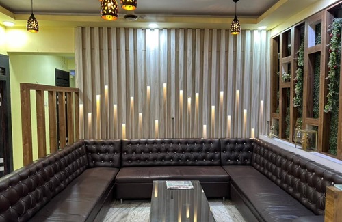 Gaya Hotel | HOTEL ROXY DLX