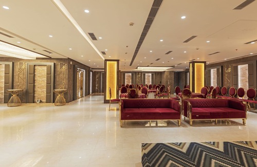 Mansarovar Hotel | Hotel Royal Bagh - Opposite City Park