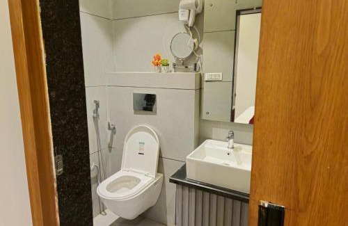 Aligarh Hotel | Hotel Royal Orchid