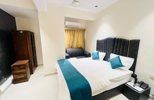 Morbi Hotel | Hotel Royal SKY