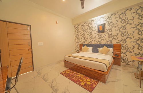 Dehradun Hotel | Hotel Rudra