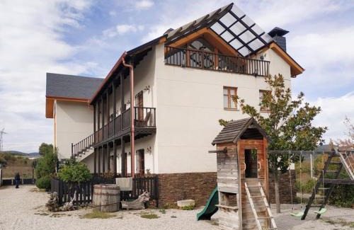 Carucedo House | Hotel Rural La Peregrina