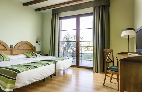 Campocamara Hotel | Hotel Rural Los Nogales