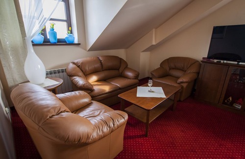 Rytwiany Hotel | Hotel Rytwiany Nowy Dworek