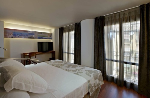 Casco Antiguo Hotel | Hotel Sancho Abarca Petit SPA