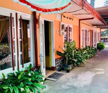 Batu Hotel | Hotel Santoso Batu