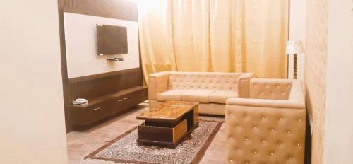 Siwan Hotel | Hotel Sapp-Hire Inn Siwan Bihar