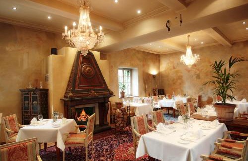 Edesheim Hotel | Hotel Schloss Edesheim