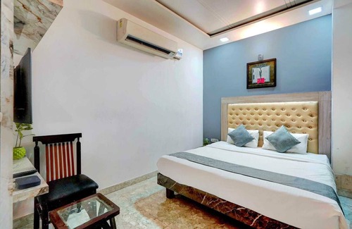 Pitampura Hotel | Hotel Season Grand Couple Friendly Pitampura