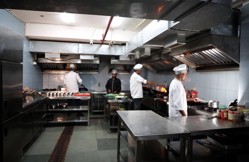 Patna Hotel | Hotel Sharda Residency