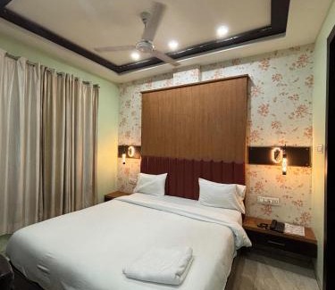 Indore Hotel | Hotel Shiv Chhaya