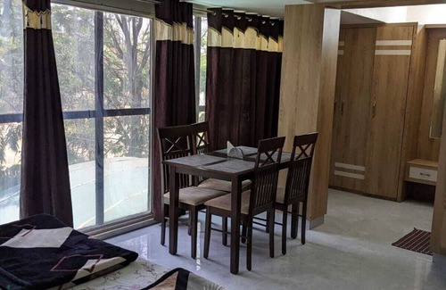 Bilaspur Hotel | Hotel Shivneri