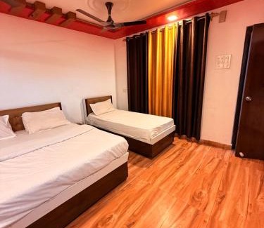 Ghazipur Hotel | Hotel Shri Ranga Top