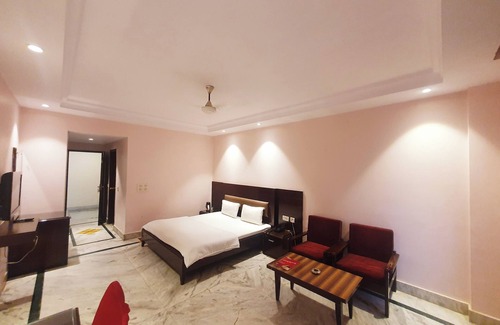 Jhansi Hotel | Hotel Shrinath Palace