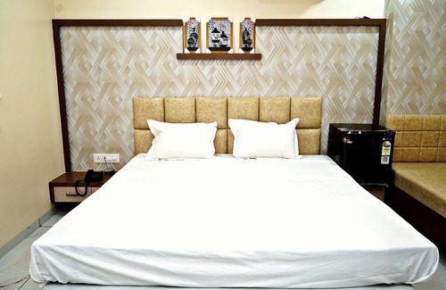 Khandwa Hotel | Hotel Shubhaarambh Khandwa