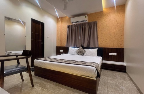Ahmednagar Hotel | Hotel Suvarnam Residency