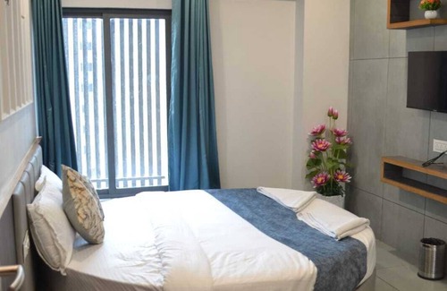 Kadi Hotel | Hotel Sweet Time Restaurant And Banquet