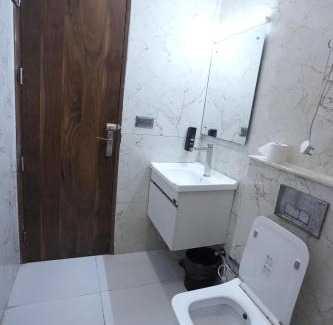 Indirapuram Hotel | Hotel The Grand Paradise