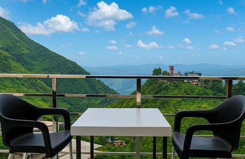 Mussoorie Hotel | Hotel The HSR, Mussoorie #Scenic Mountain View #Premium Rooms #Cafe