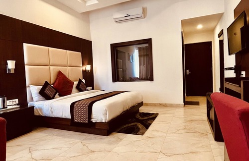 Dehradun Hotel | Hotel The ONIX