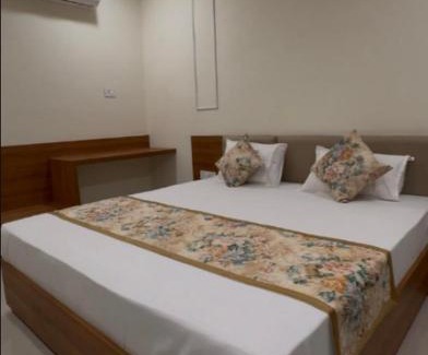 Harda Hotel | Hotel Tilak